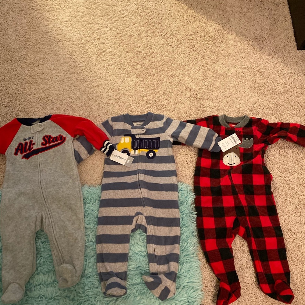 NWT Carter’s Fleece Sleepers size 9 month